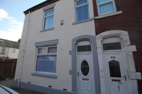 Henthorne Choice - Newly Refurbished - Large Property - Close to Town Centre